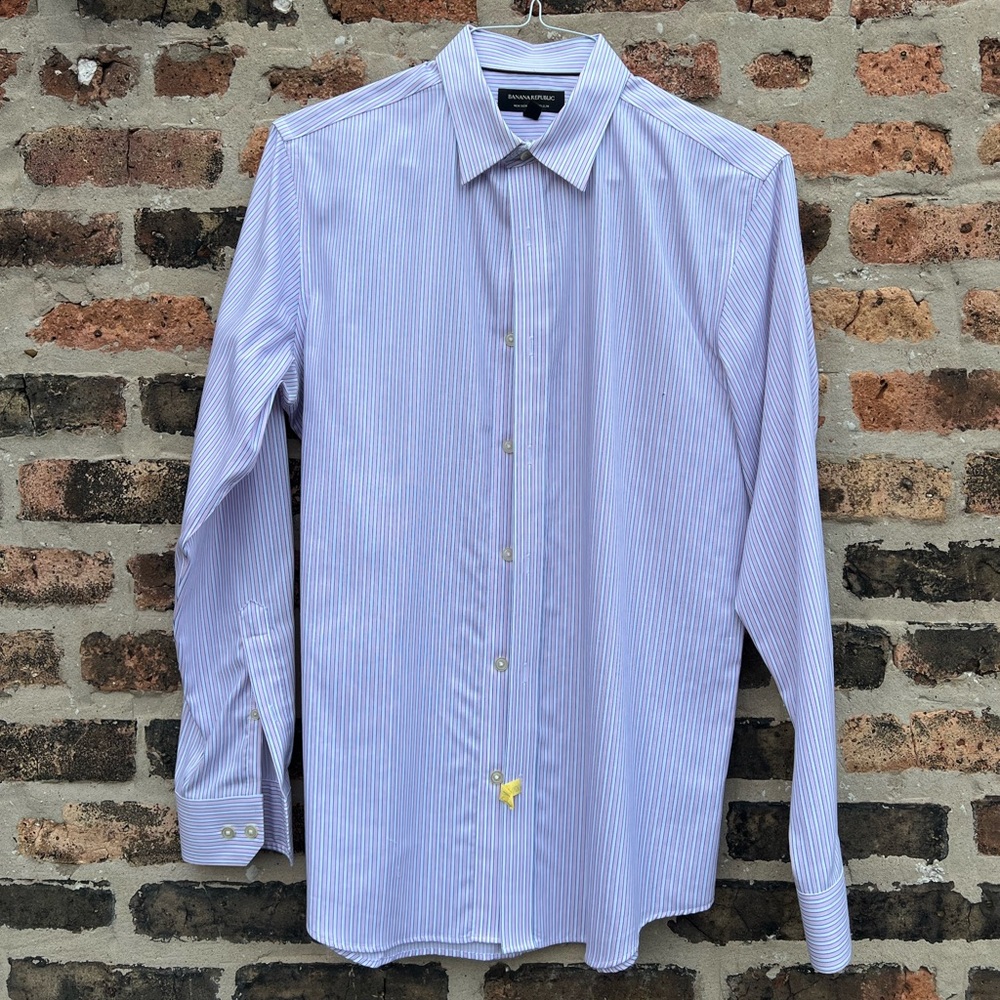 Banana Republic - Dress Shirt - Medium - Slim - 15-15.5" x 33-34" - Stripped